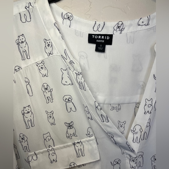 Torrid Harper Georgette Pullover 3/4 Sleeve Blouse dogs - Picture 2 of 7